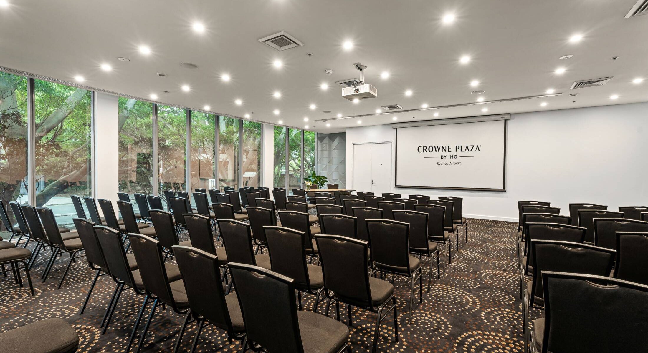 Charles Kingsford -Smith Theatre Style