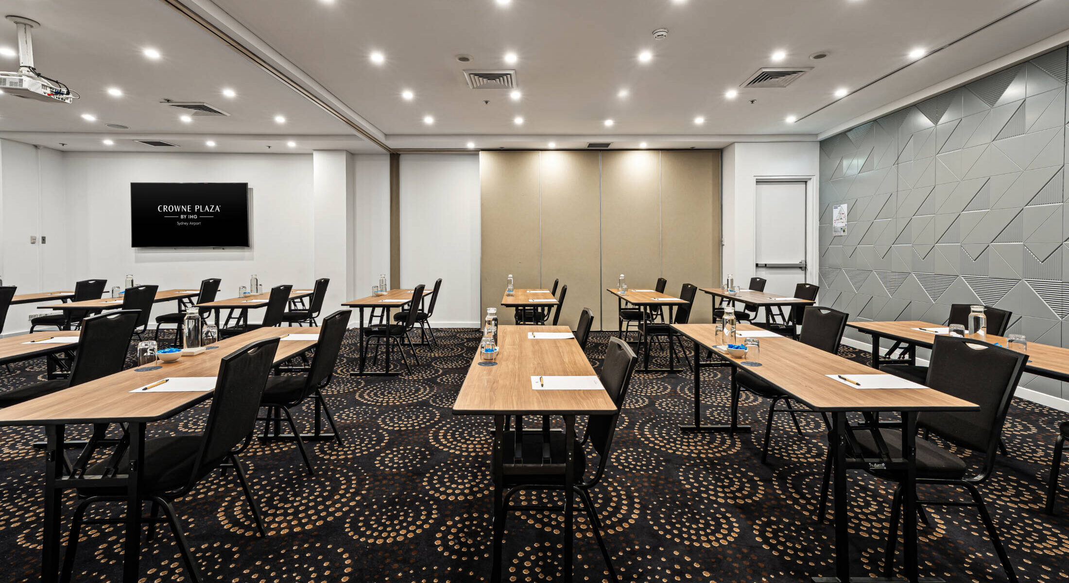 Conference Room | Crowne Plaza Sydney Airport
